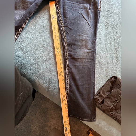 Silver women’s jeans size 20w. Hemmed to 30.5” - Picture 2 of 5